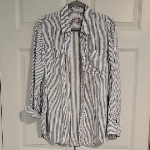 Women's Striped Button-Up Shirt - Picture 1 of 6